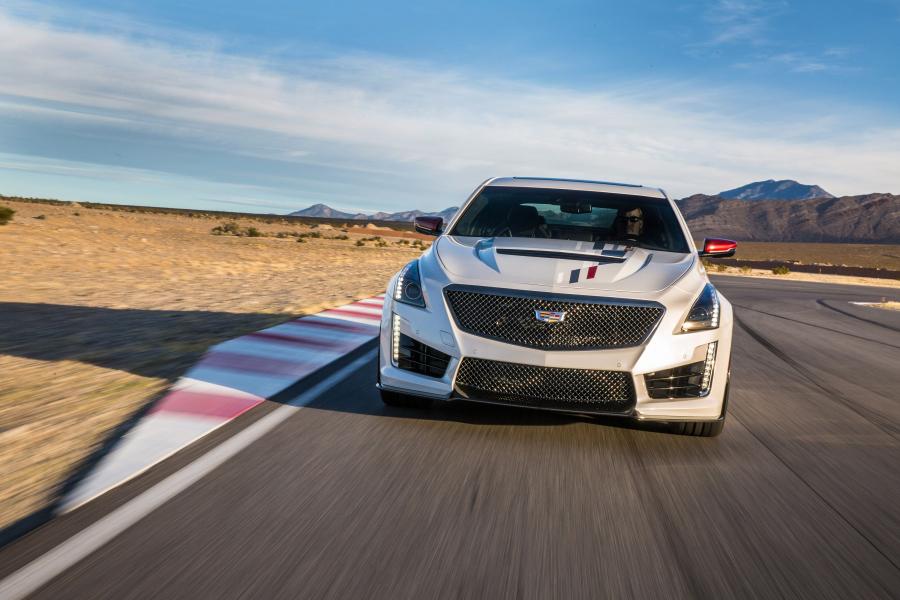  Cadillac CTS-V Championship Edition 2018 года  (фото 5 из 8)
